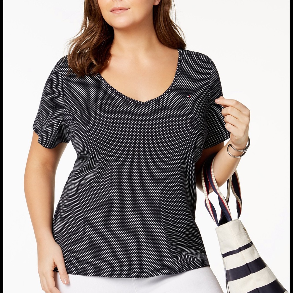 Tommy Hilfiger V Neck  - 3X